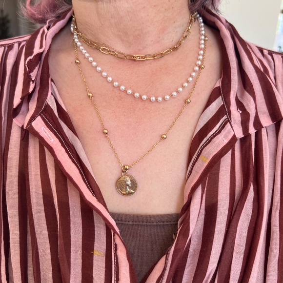 🔴Dainty Boho Minimalist Gold & Pearl Layered Necklace/ Y-Necklace - Picture 2 of 4